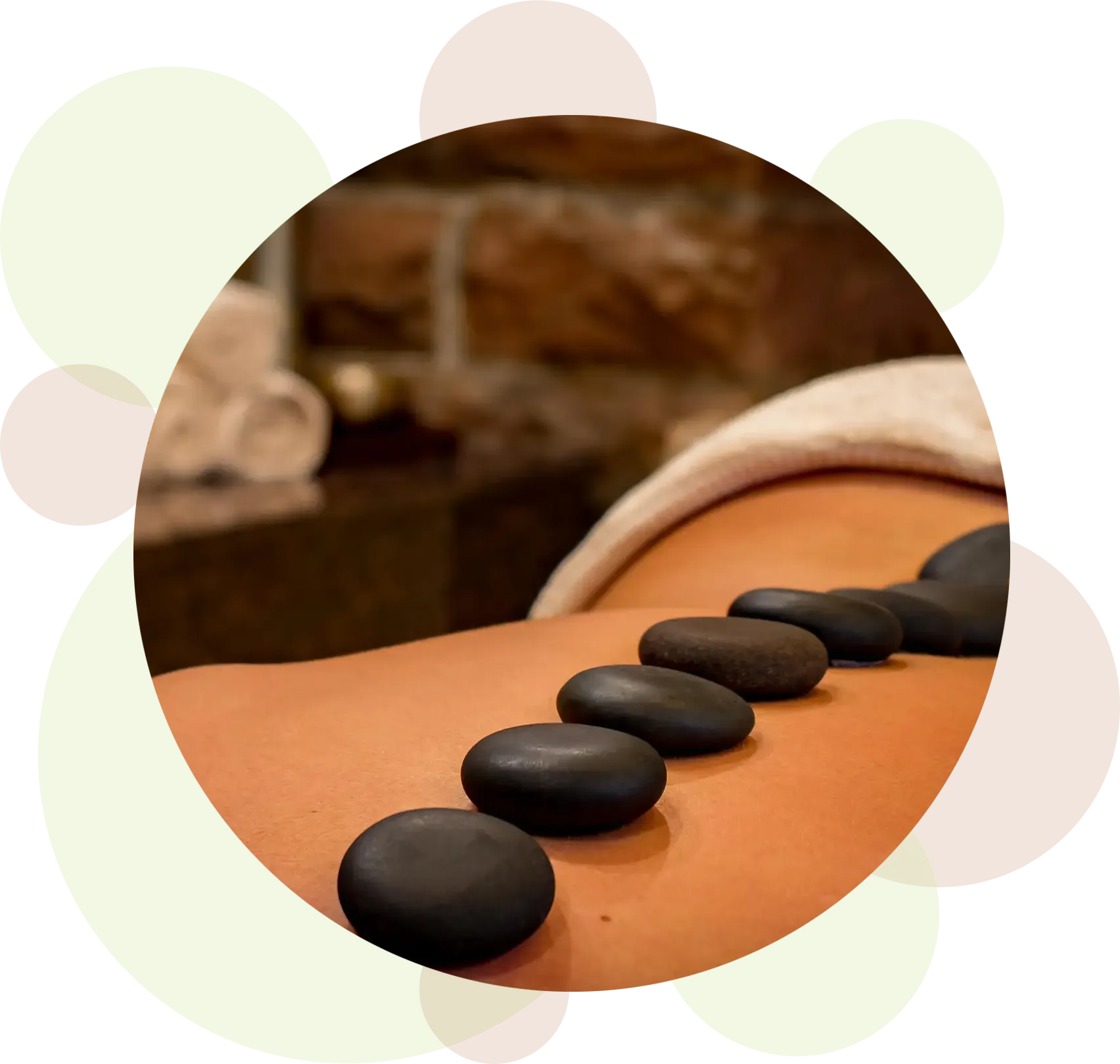 Masáž horkými lávovými kameny Masáž horkými lávovými kameny